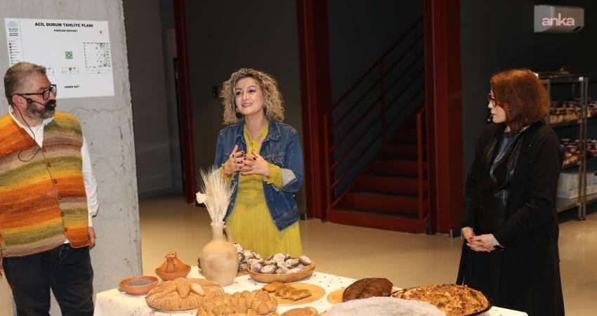 Nilüfer Belediyesi’nin “Gastroetnomüzikolojik Kaynatmalar” söyleşisi, bu ay ekmeğin binlerce yıllık