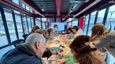 Nilüfer Belediyesi’nin düzenlediği “Depoda Sanat Var” programı, sanatseverleri deneysel üretim