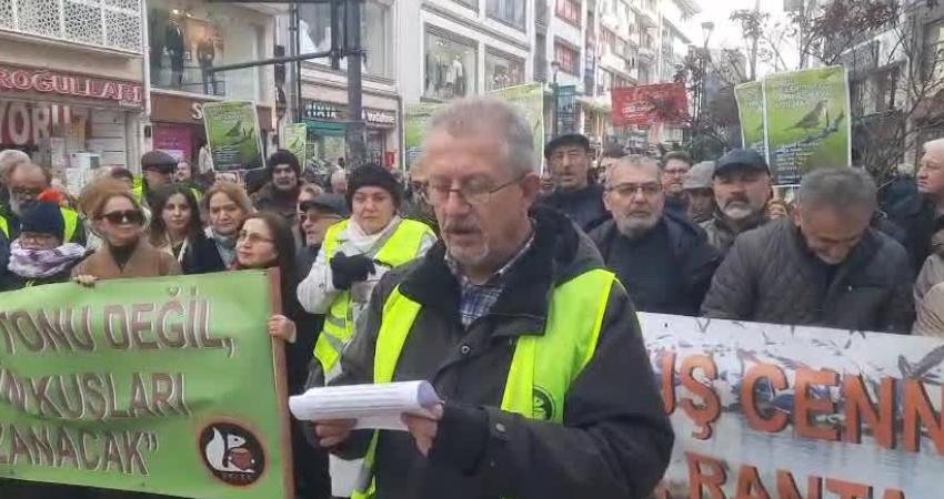 Ordu’nun Altınordu ilçesi Durugöl Mahallesi’nde, Melet Irmağı kenarındaki eski çöp