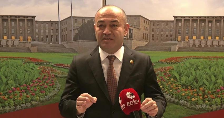 CHP Genel Başkan Yardımcısı Özgür Karabat, dün gece Bazı Kanunlarda