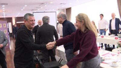 CHP Genel Başkanı Özgür Özel, partisinin Cumhurbaşkanlığı Aday Ofisi (CAO)