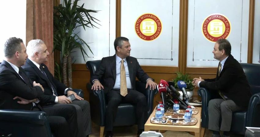CHP Genel Başkanı Özgür Özel,  "Bizim emeklilerle ilgili ortaya koyduğumuz