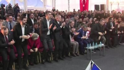 CHP Genel Başkanı Özgür Özel,  "Allah’ım siyasette kimseye böyle