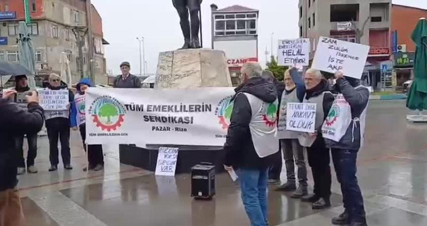 Tüm Emekliler Sendikası Pazar Temsilciliği üyeleri, en düşük emekli aylığının
