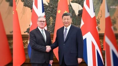 İngiltere Başbakanı Keir Starmer ve Çin Devlet Başkanı Şi Cinping,