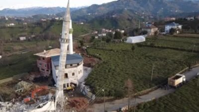 Rize’nin Pazar ilçesine bağlı Sahil Köyü'nde caminin inşa edildiği arazinin