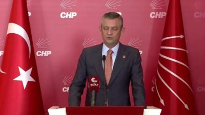 Saadet Partisi Genel Başkanı Mahmut Arıkan, CHP Genel Başkanı Özgür