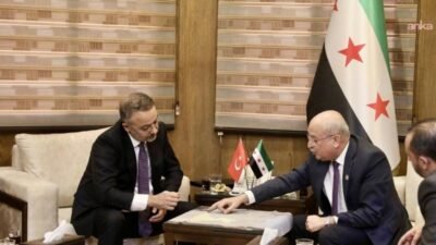 Türkiye’nin Şam Büyükelçisi Nuh Yılmaz, Suriye Ulaştırma Bakanı Yarub Bedir