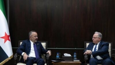 Şam Büyükelçisi Nuh Yılmaz, Suriye Maliye Bakanı Yusir Barniye'yi ziyaret