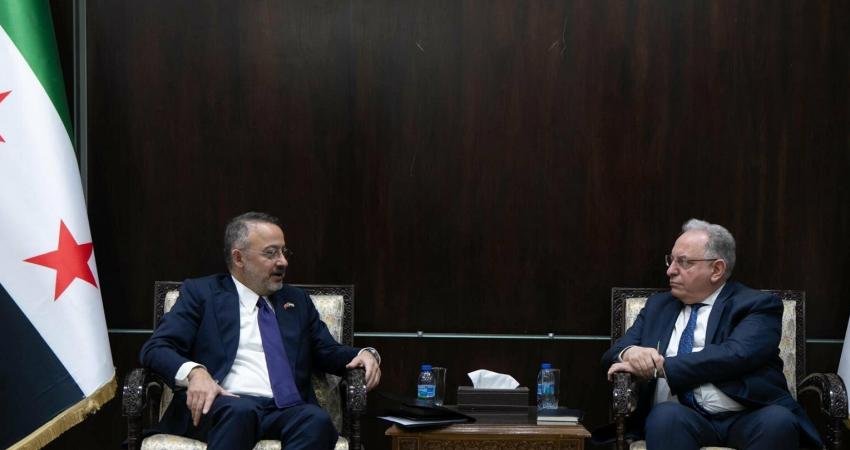Şam Büyükelçisi Nuh Yılmaz, Suriye Maliye Bakanı Yusir Barniye'yi ziyaret