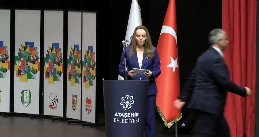 Ataşehir Belediyesi, İnal Aydınoğlu Kültür Merkezi’nde düzenlediği “Sanat ve Sporu