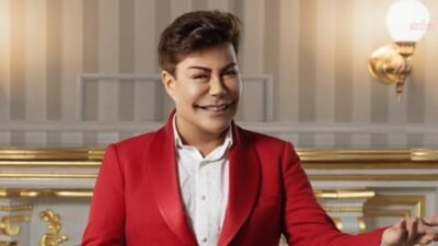 Şarkıcı Fatih Ürek, tedavi gördüğü hastanede 59 yaşında hayatını kaybetti.