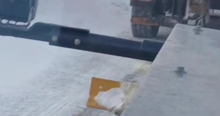 Artvin ile Ardahan’ı birbirine bağlayan Şavşat–Ardahan kara yolu yoğun kar