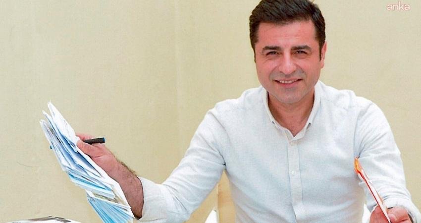 Eski Halkların Demokratik Partisi’nin Eş Genel Başkanı Selahattin Demirtaş'ın 2016’da