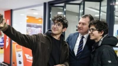 Silivri Belediyesi, üniversite öğrencilerine verilen bursun ikinci taksidini hesaplara yatırdı. Belediye