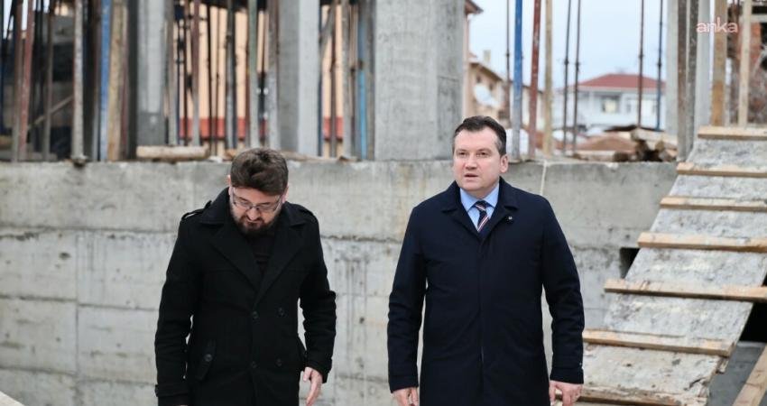 Silivri Belediye Başkanı Bora Balcıoğlu, Gazitepe Mahallesi’nde yapımı süren Gazitepe