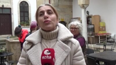 Sinop Pervane Medresesi esnafı Elmas Aydın, "Burayı kaybetmek üzereyiz. Bizim