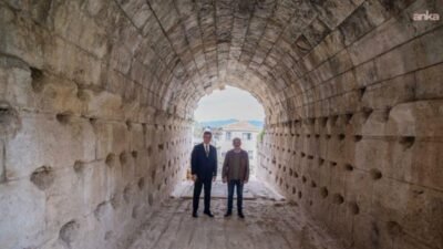 İzmir Büyükşehir Belediyesi, Smyrna Antik Tiyatrosu’na erişimi sağlayacak imar yolunun