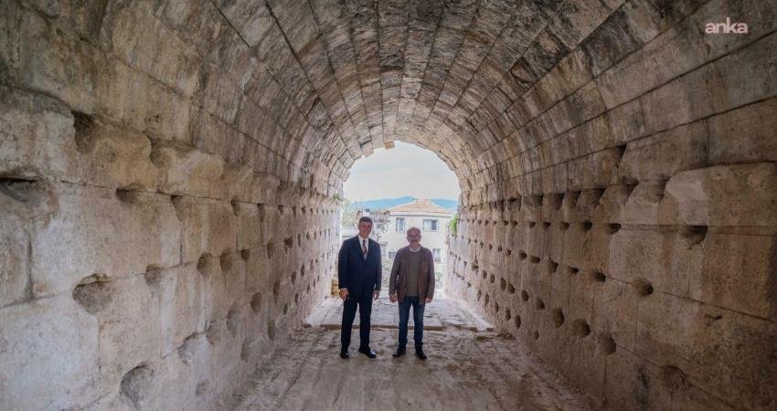 Smyrna Antik Tiyatrosu’na erişimi sağlayacak imar yolu açılıyor İzmir Büyükşehir Belediyesi, Smyrna Antik Tiyatrosu’na erişimi sağlayacak imar yolunun