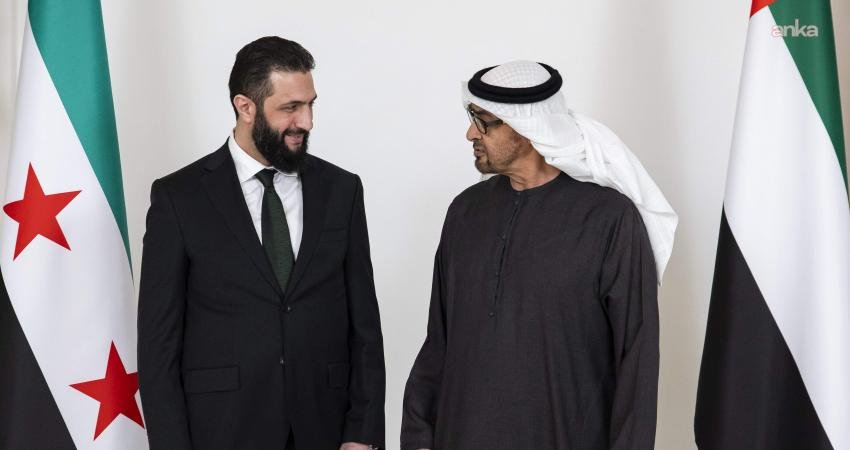 Suriye Devlet Başkanı Şara, BAE Lideri Muhammed bin Zayed ile görüştü: “İki kardeş ülke arasındaki iş birliğinin önemine dikkat çekildi” Suriye Devlet Başkanı Ahmed el-Şara, Birleşik Arap Emirlikleri (BAE) Devlet