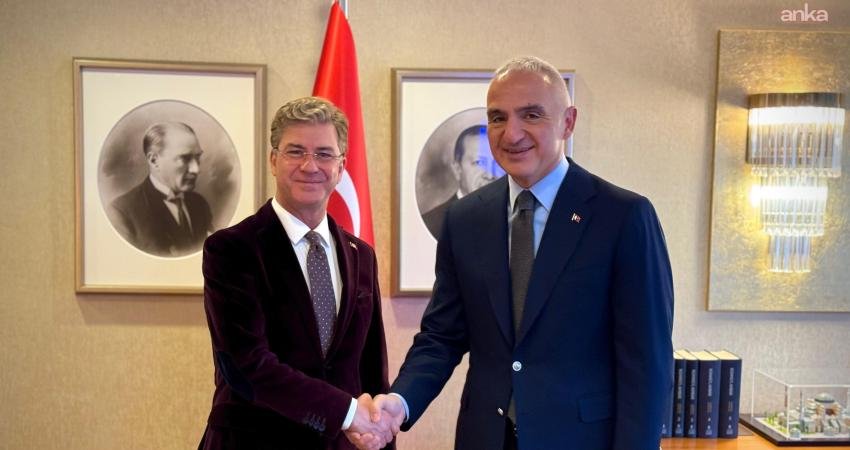 Devlet Opera ve Balesi Genel Müdürlüğü görevinden alınan Tan Sağtürk, Kültür