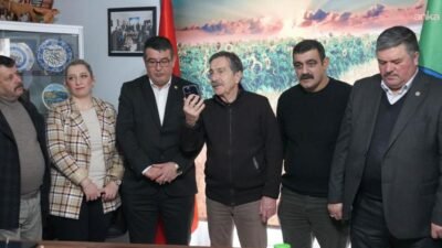 Tepebaşı Belediye Başkanı Ahmet Ataç, Tepebaşı Ziraat Odası’nı ziyaret ederek