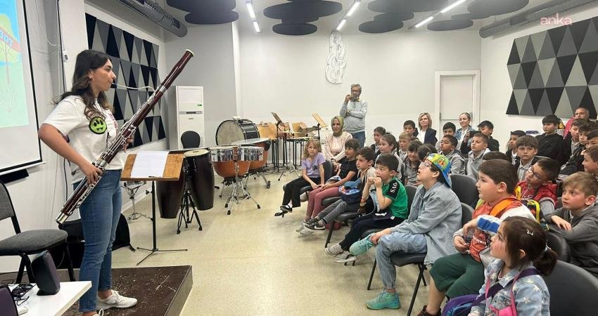Tepebaşı’nda 2025 yılı boyunca 615 çocuk enstrümanları yakından tanıma fırsatı buldu Tepebaşı Belediyesi Çocuk Senfoni Orkestrası Eğitim ve Çalışma Merkezi, 2025