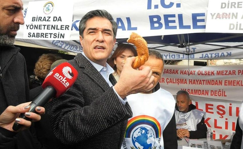 İYİ Parti Grup Başkanvekili Buğra Kavuncu, emekli maaşlarına yapılan yüzde