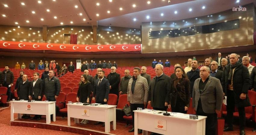 Torbalı’da son kullanma tarihi geçmiş ürün satan iş yerlerine ticaretten men ve ruhsat iptali kararı Torbalı Belediye Meclisi’nde alınan kararla, ilçede bozuk ve son kullanma