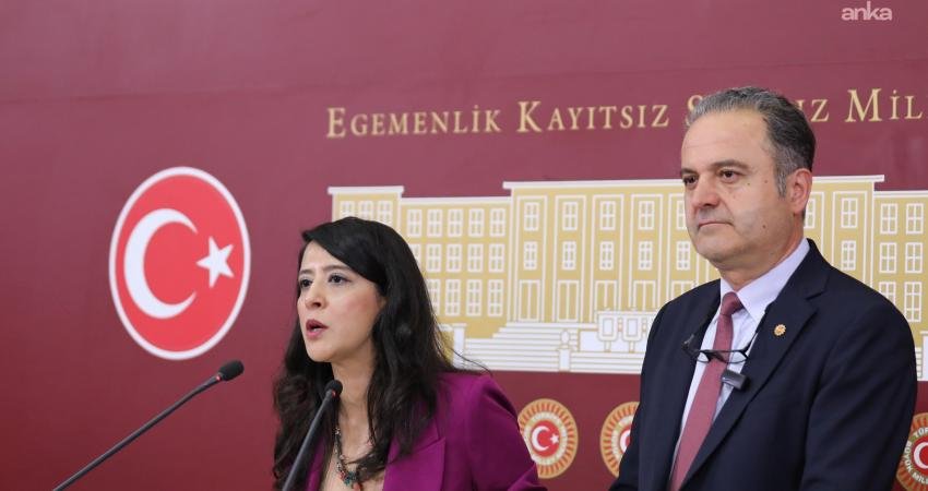 Emek Partisi (EMEP) İstanbul Milletvekili İskender Bayhan ve Gaziantep Milletvekili