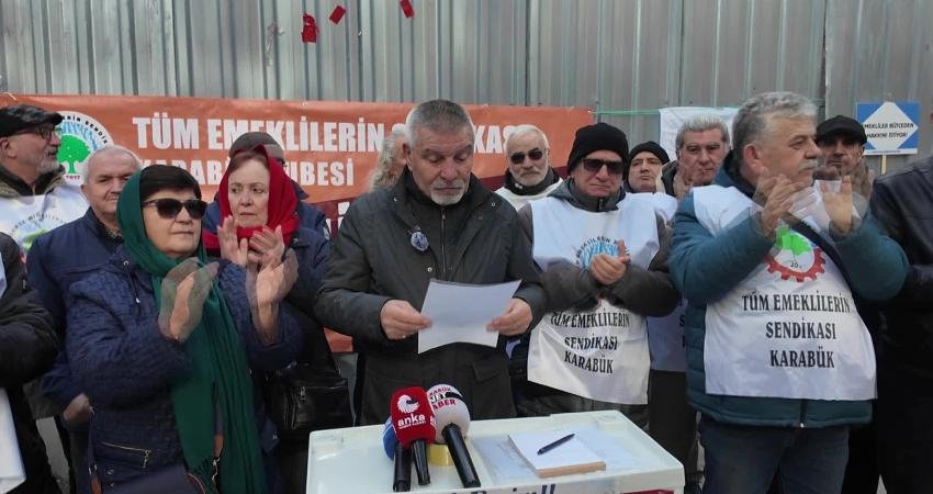 Tüm Emeklilerin Sendikası Karabük Şubesi üyeleri, emekli aylıklarının yeniden düzenlenmesi