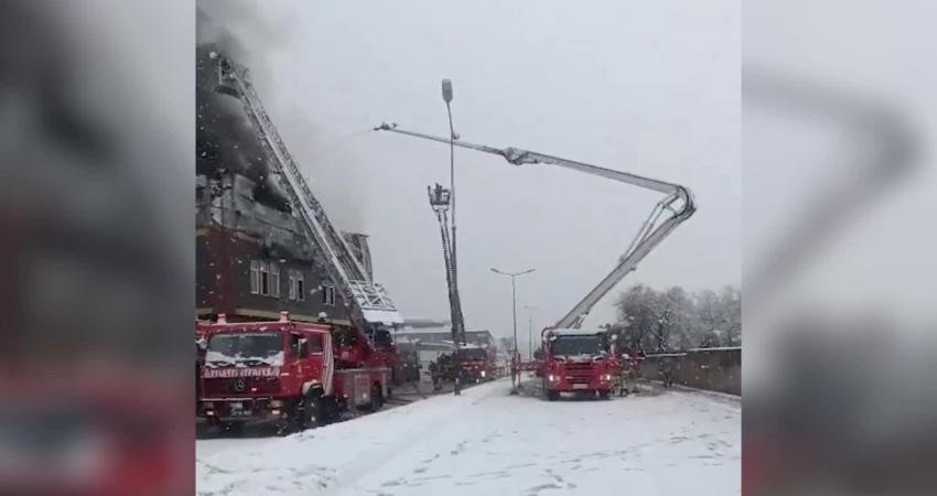 İstanbul’un Tuzla ilçesi Orhanlı Mahallesi’nde bulunan 3 katlı bir işyerinin