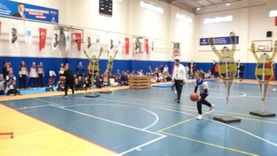 Tuzla Belediyesi tarafından düzenlenen "Ara Tatil Spor Şenliği"nde 5–14 yaş