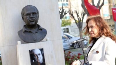 Karşıyaka Belediyesi, gazeteci-yazar Uğur Mumcu’yu katledilişinin 33. yılında çeşitli programlarla