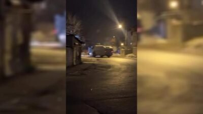 Van’ın İpekyolu ilçesine bağlı Hacıbekir Mahallesi’nde toplanan bir grup, Suriye'nin