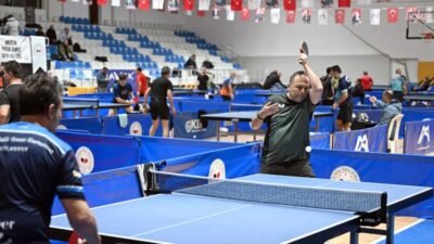 Mersin Büyükşehir Belediyesi’nin destekleriyle düzenlenen 5. Ulusal Masa Tenisi Veteran