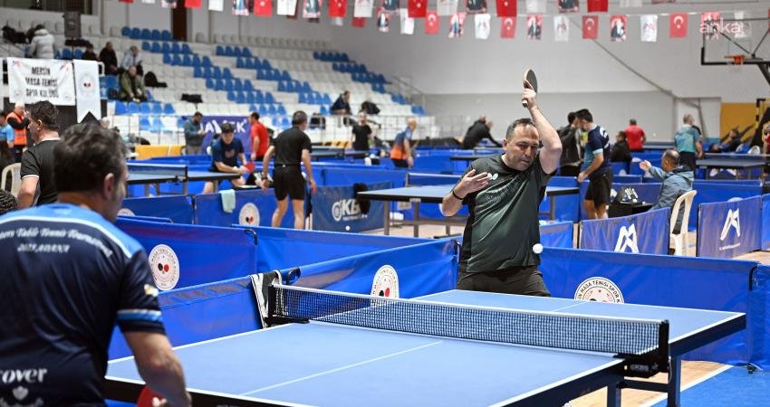 Mersin Büyükşehir Belediyesi’nin destekleriyle düzenlenen 5. Ulusal Masa Tenisi Veteran