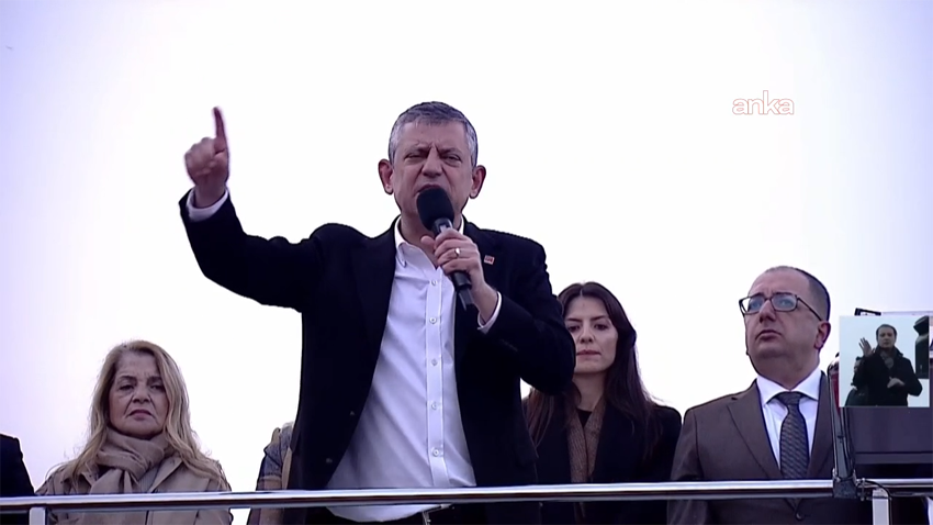 Özgür Özel’den İstanbul seçimini yenileme çağrısı: “Ben kaybedersem siyaseti bırakacağım” CHP Genel Başkanı Özgür Özel, Cumhurbaşkanı Recep Tayyip Erdoğan’a bir