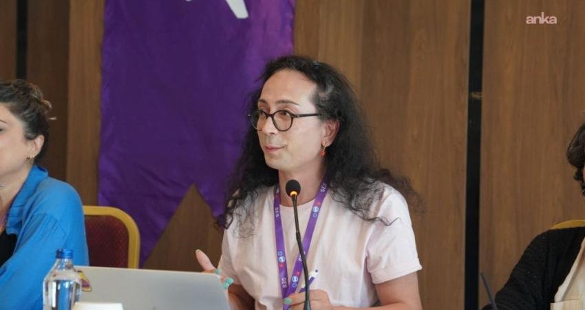 17 Mayıs Derneği Başkanı Defne Güzel hakkında “interseks içerik paylaşımı” gerekçesiyle dava 17 Mayıs Derneği’nin interseks haklarına ilişkin bir kitap ve sergi