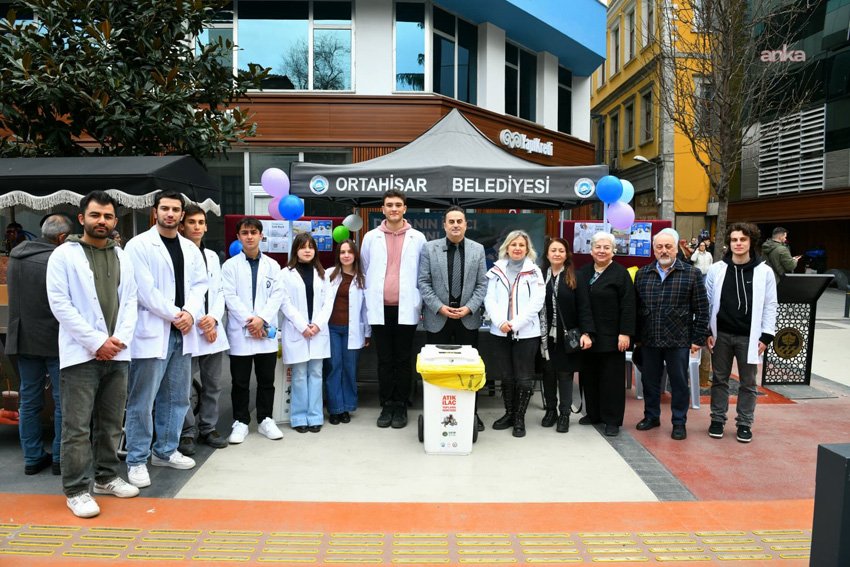 Ortahisar’da atık ilaçların çevre ve insan sağlığı üzerindeki olumsuz etkileri anlatıldı Ortahisar Belediyesi, atık ilaçların çevre ve insan sağlığı üzerindeki olumsuz