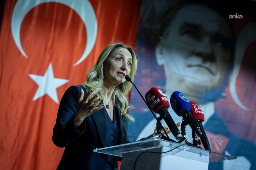 CHP’li Nazlıaka: “Karar mekanizmalarında daha fazla Roman yurttaşımız olacak. Meclis’te bir Roman vekili olmalı” CHP Konak İlçe Başkanlığı tarafından düzenlenen “Yerelden Genele Eşitlik ve