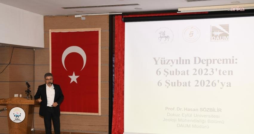 Çiğli Belediyesi’nin 6 Şubat depremlerinin yıl dönümünde düzenlediği Deprem Forumu'nda