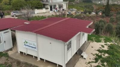 6 Şubat depremlerinde büyük yıkım yaşanan Hatay’da, kadınların birlikte üretme