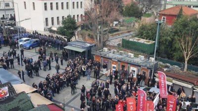 CHP İstanbul İl Örgütü’nün “Köprüler halkındır, satılamaz” konulu eylemi için