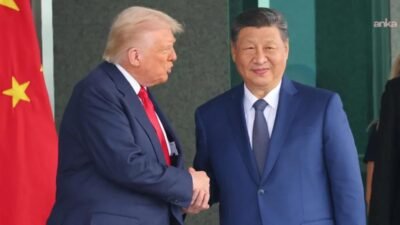 ABD Başkanı Donald Trump, ABD ile Çin arasında ticaret savaşı