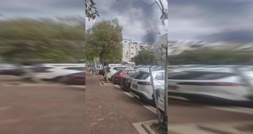 ABD ve İsrail’in İran’a saldırısı… İran Devrim Muhafızları Ordusu İsrail’e yönelik ilk misilleme saldırılarını başlattı ABD ve İsrail’in İran’a yönelik saldırılarının ardından İran Devrim Muhafızları