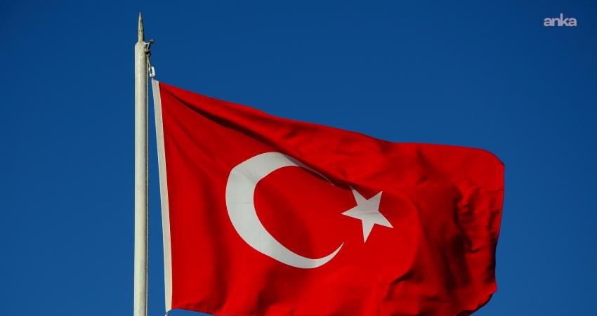 Türkiye'nin Tahran Büyükelçiliği, İran'daki Türk vatandaşları için güvenlik uyarısı yayımladı.