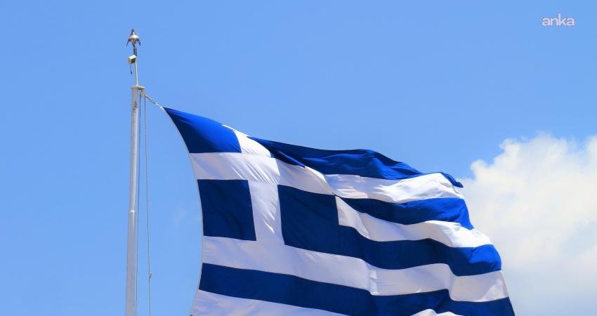 ABD ve İsrail’in İran’a saldırısı… Yunanistan Dışişleri Bakanlığı: İran’ın nükleer silah elde etmemesi için nükleer ve balistik programın kontrolü konusunda görüş birliği var Yunanistan Dışişleri Bakanlığı'ndan ABD ve İsrail'in İran'a yönelik saldırısına ilişkin