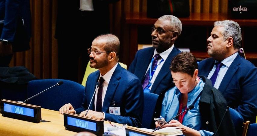 Umman Dışişleri Bakanı Badr el-Busaydi’den ABD’ye ‘saldırıları durdurun’ çağrısı Umman Dışişleri Bakanı Bedr el-Busaydi, ABD ile İran arasında yürütülen