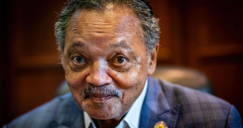 ABD’de sivil haklar mücadelesinin sembol isimlerinden Jesse Jackson 84 yaşında hayatını kaybetti ABD’de sivil haklar mücadelesinin önde gelen isimlerinden, siyahi Amerikalıların siyasal